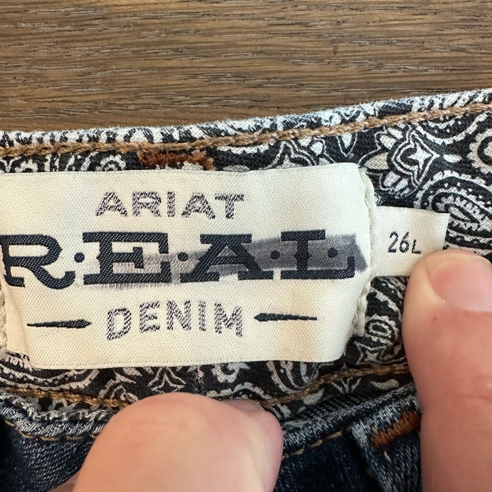Ariat Women's Straight Leg Jeans in Deep Blue Size 26 L - Picture 4 of 5